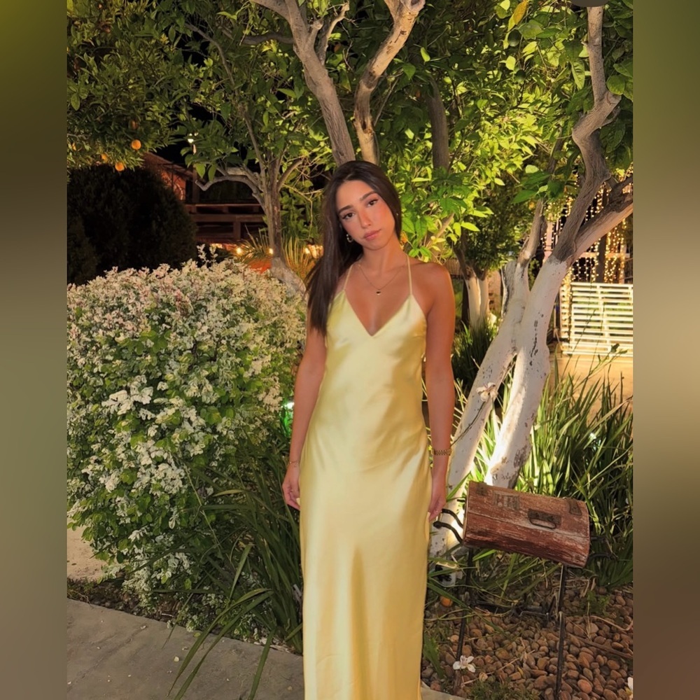 Zara maxi dress flowy butter yellow satin effect wedding evening party - Picture 16 of 16